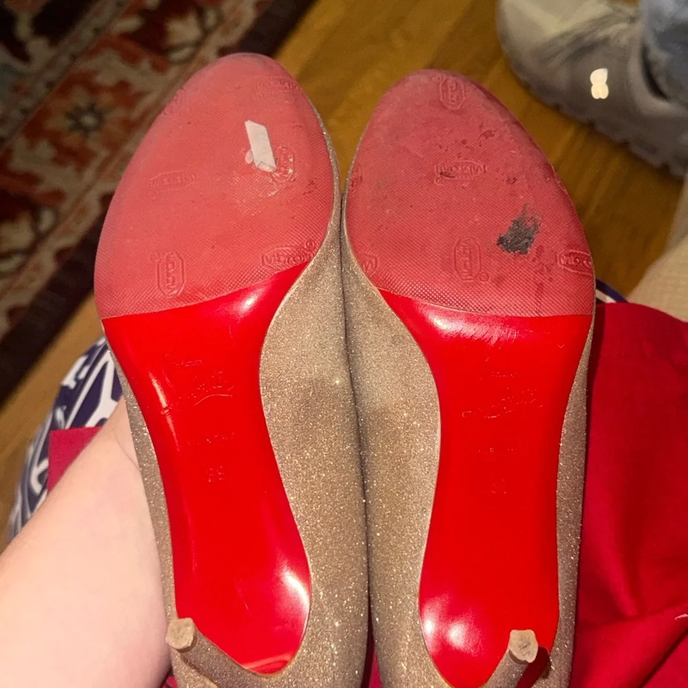 Christian Louboutin Fifi 85 silver glitter pumps - Picture 2 of 7